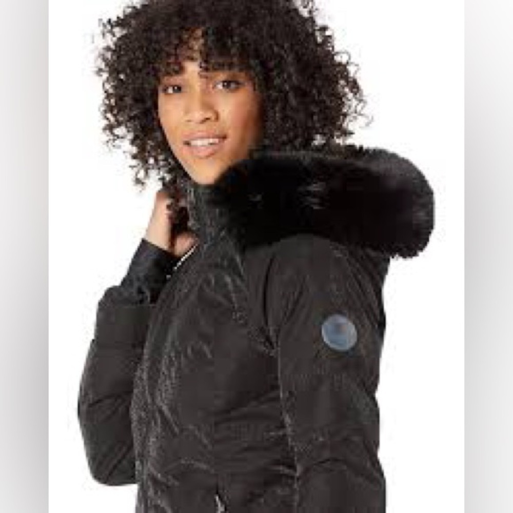 Obermeyer Women's Down Black Puffer Jacket with faux fur-trimmed Hood- NWT